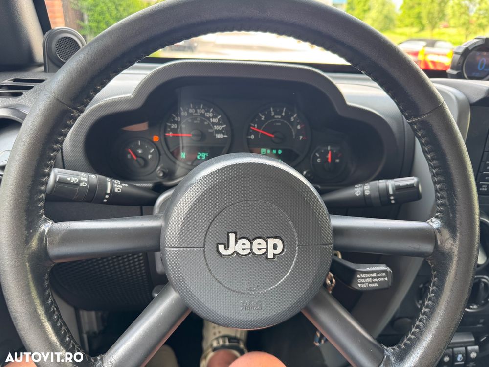 Jeep Wrangler - 23