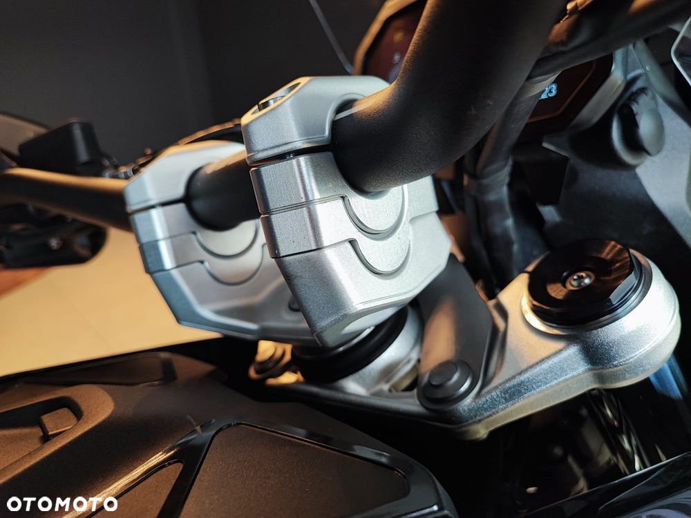 BMW R - 33