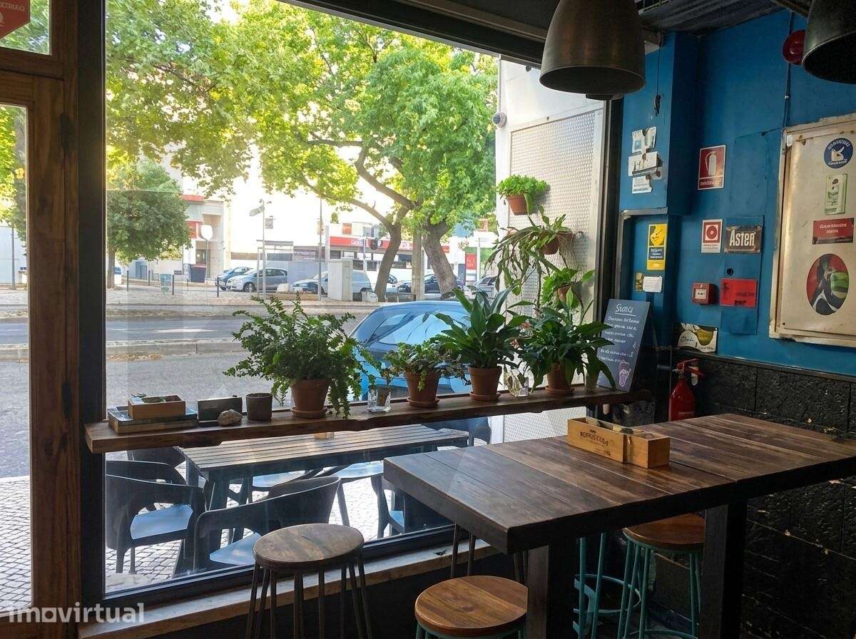 Craft Bar em Funcionamento | Costa da Caparica - Grande imagem: 2/13