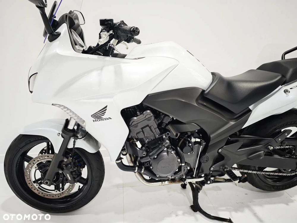 Honda CBF - 11
