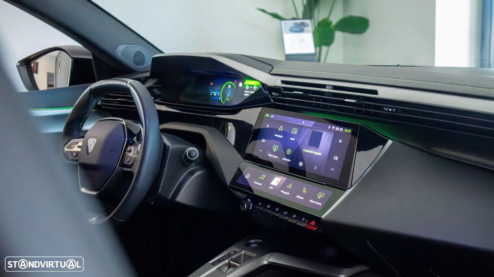 Peugeot 408 Plug-In Hybrid 180 e-EAT8 GT - 5