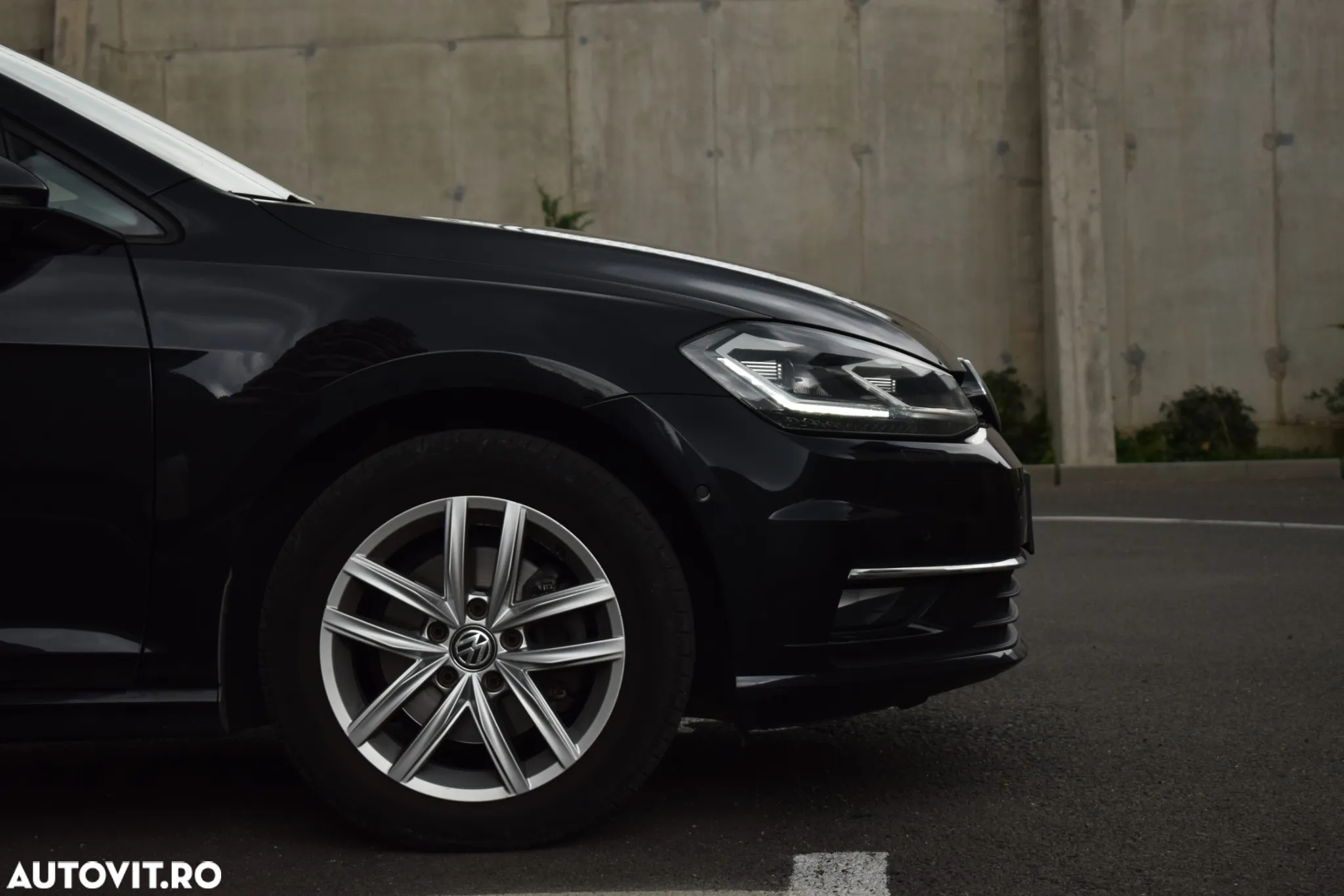 Volkswagen Golf 2.0 TDI Highline - 20