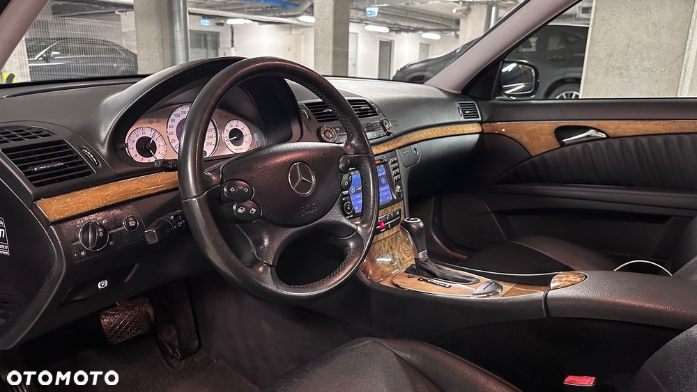 Mercedes-Benz Klasa E 350 4Matic Automatik Avantgarde - 31