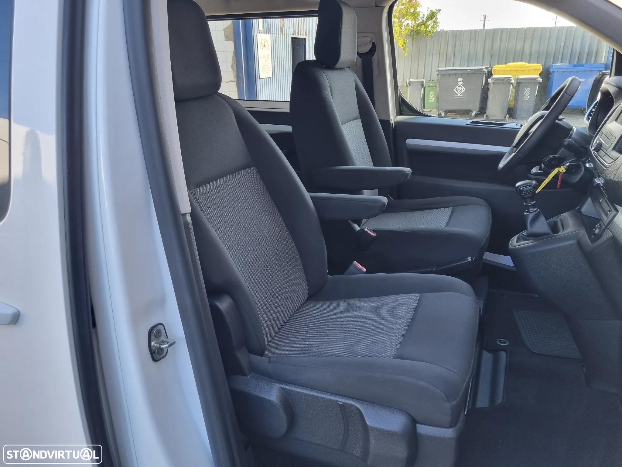 Toyota Proace Verso 1.5 D-4D L3 1.2T Comfort 9L Transporte Crianças - 8