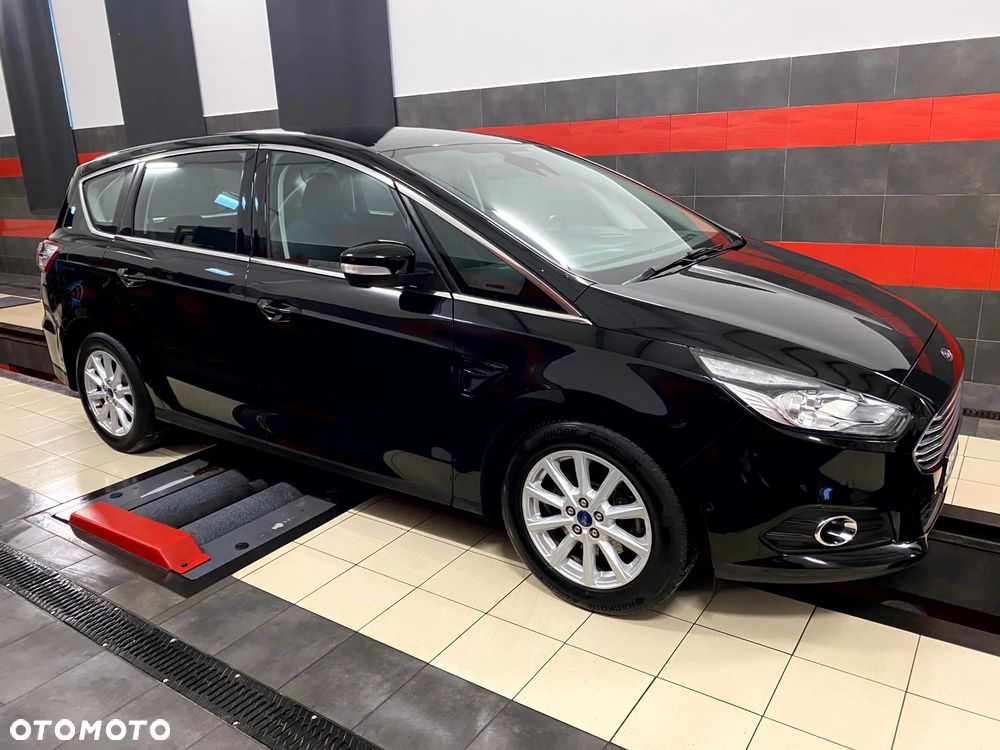 Ford S-Max 2.0 TDCi Titanium - 4