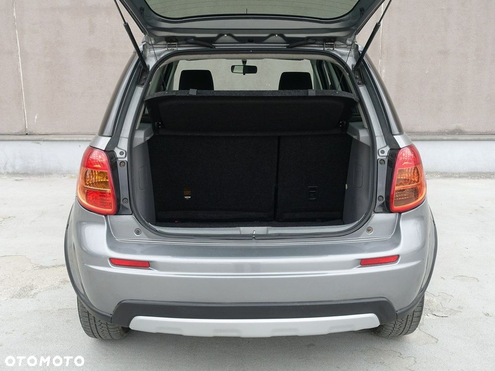 Suzuki SX4 1.6 VVT 4x4 Style - 24