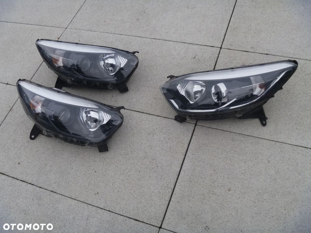 RENAULT CAPTUR LAMPA LEWA JASNA ORYGINAŁ 260603859R EUROPA - 2