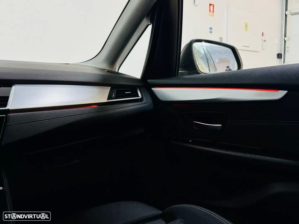 BMW 216 Active Tourer d Line Sport - 37