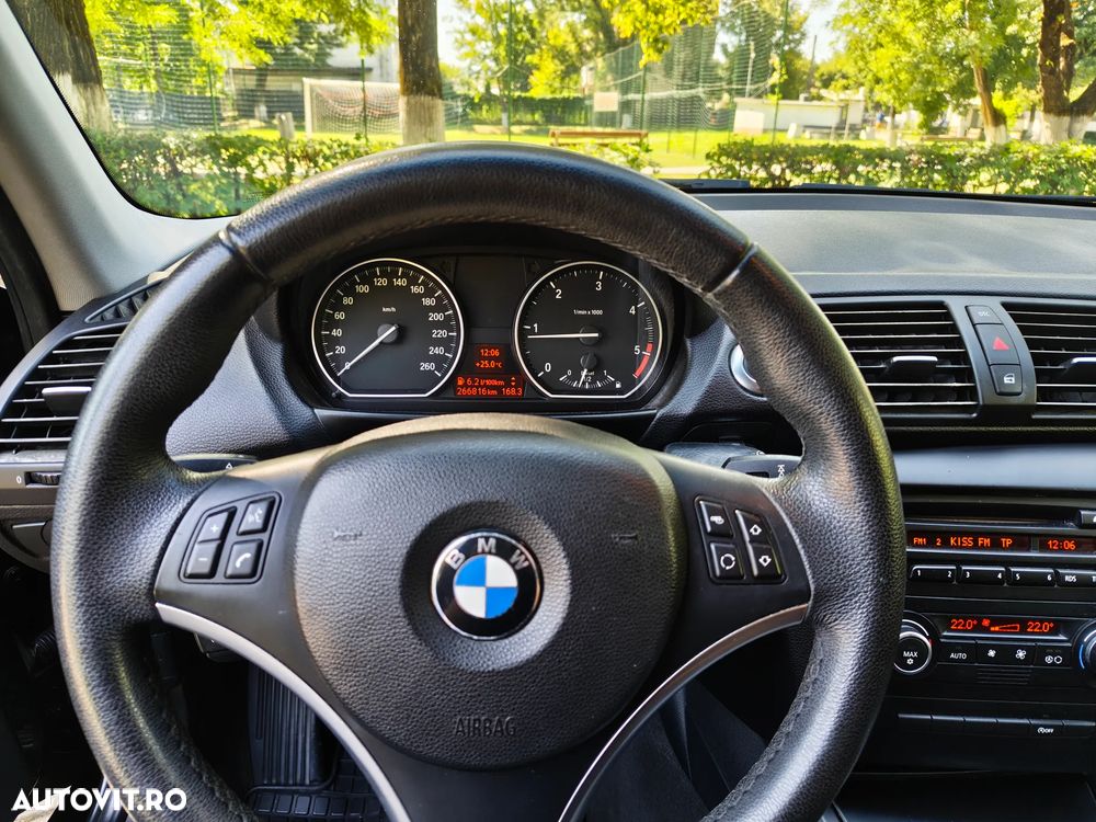 BMW Seria 1 120d - 12