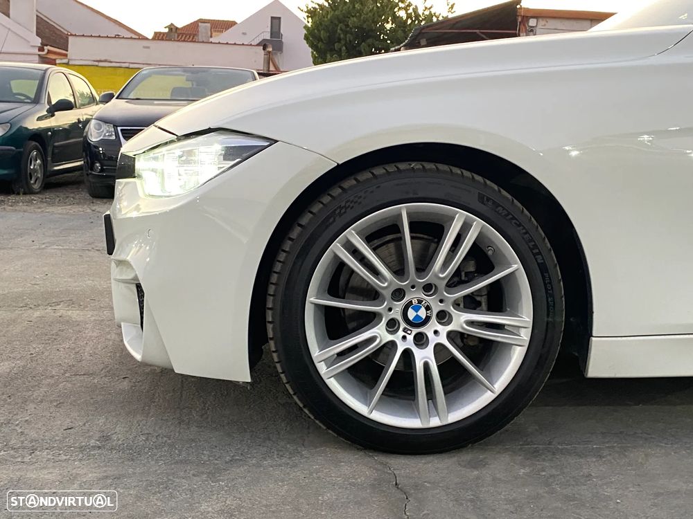 BMW 320 d Touring xDrive Line Sport Auto - 5