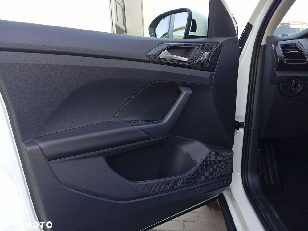 Volkswagen T-Cross - 19