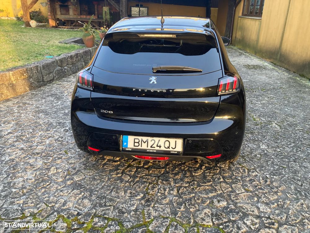 Peugeot 208 PureTech 100 EAT8 Allure - 3