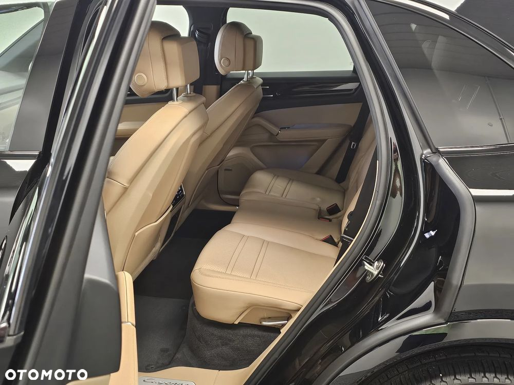 Porsche Cayenne Tiptronic S - 18
