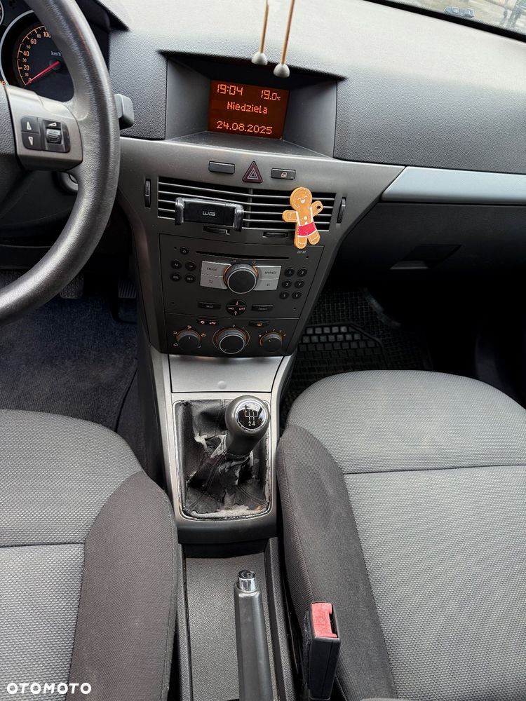 Opel Astra III 1.6 Cosmo - 13