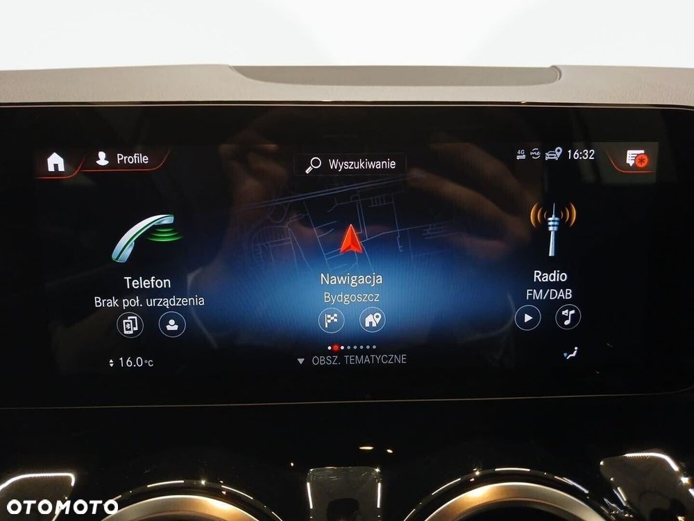 Mercedes-Benz GLA 180 d - 14