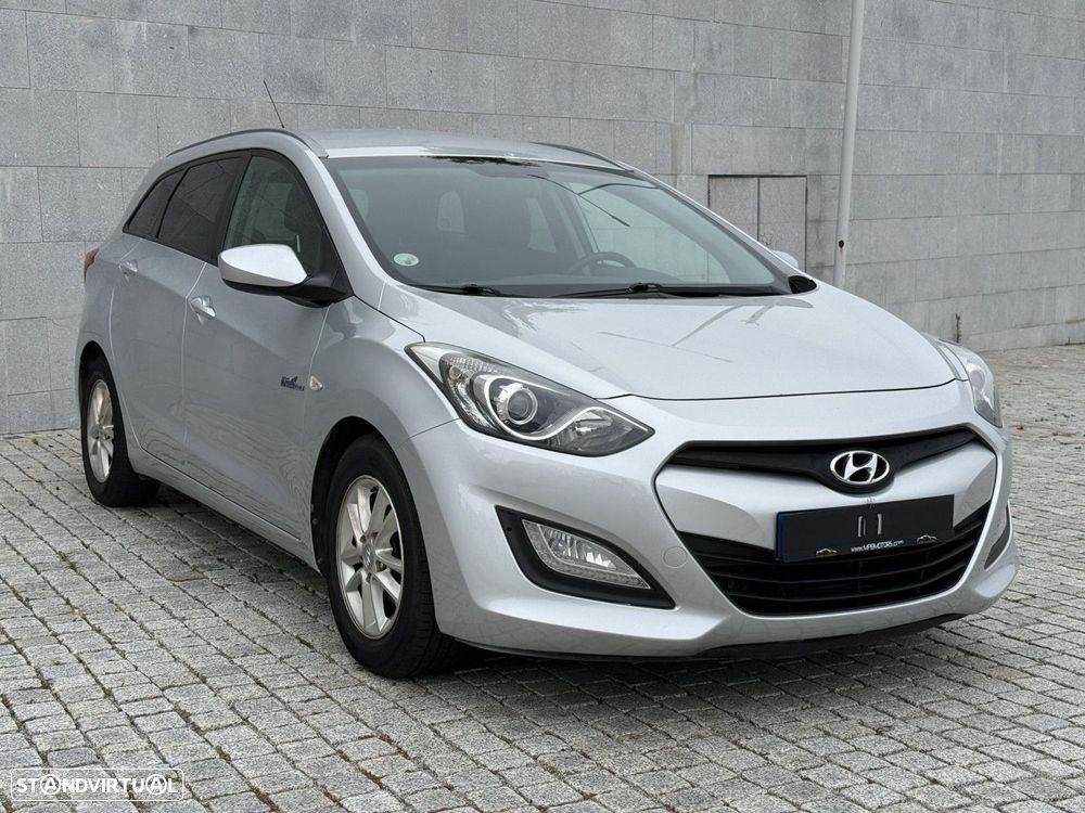 Hyundai i30 SW 1.4 CRDi Blue Active - 3