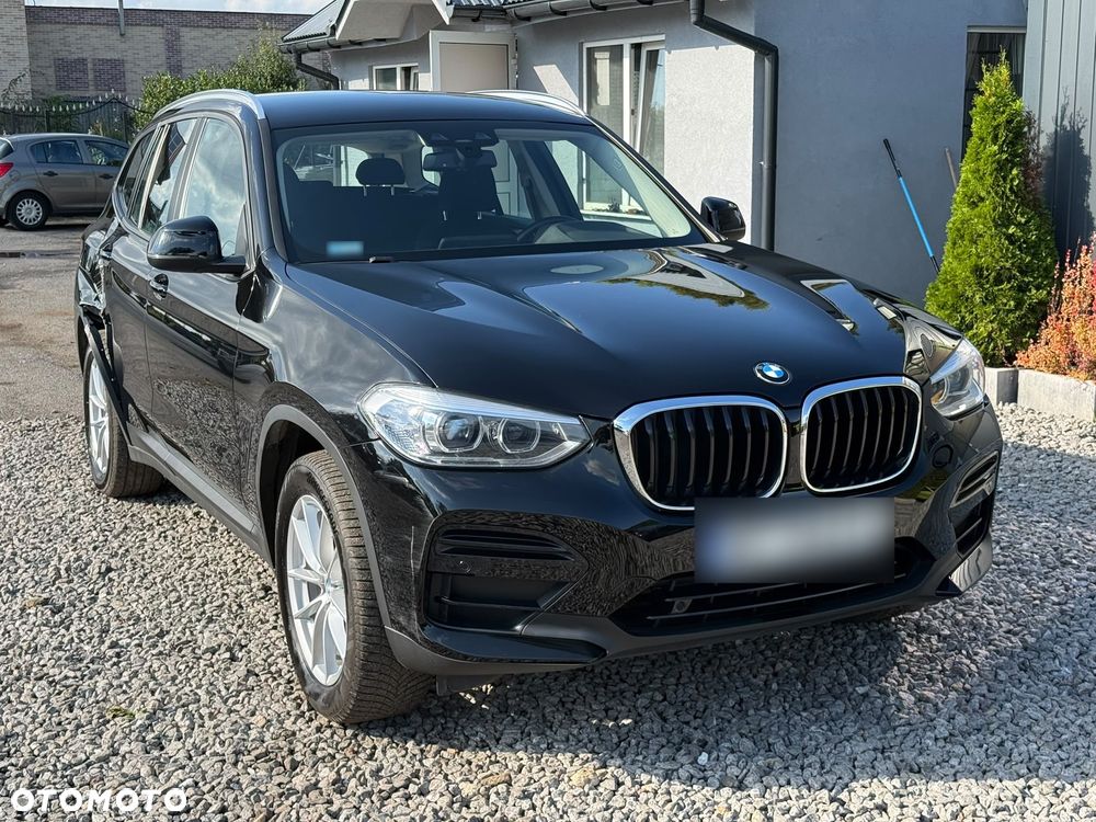 BMW X3 xDrive20i Advantage - 9