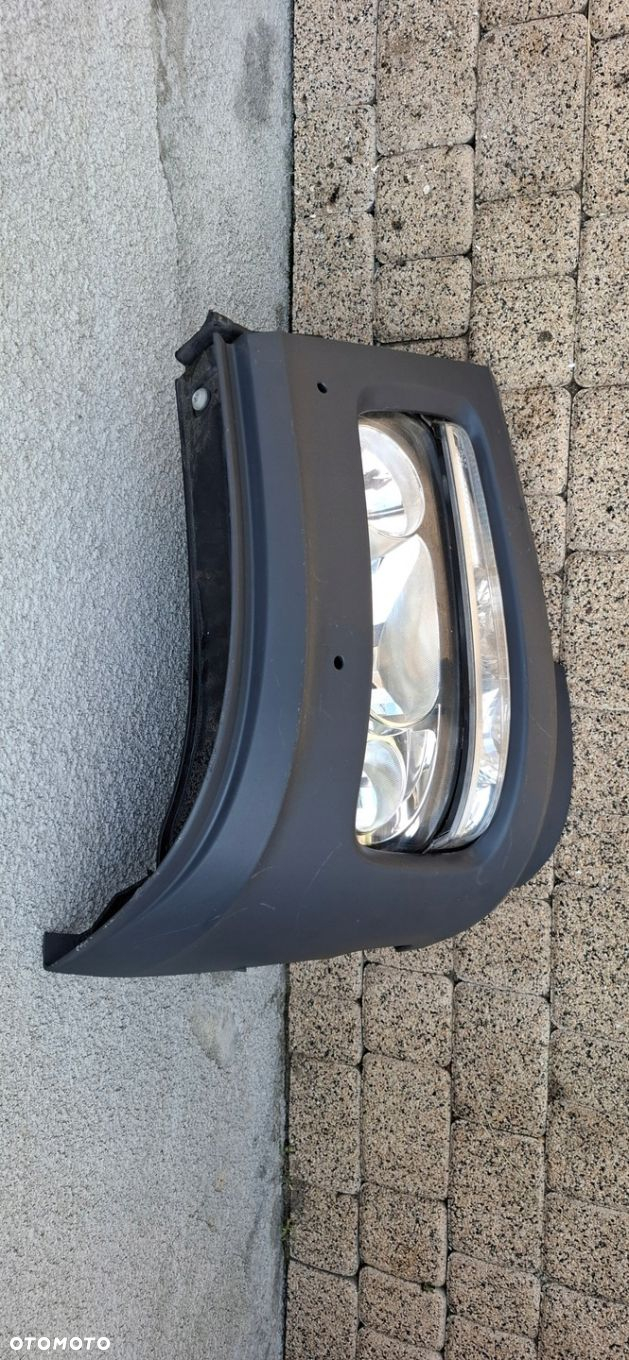 MERCEDES ATEGO 3 2013- lampa narożnik zderzaka lewy przód A9738202461 - 4