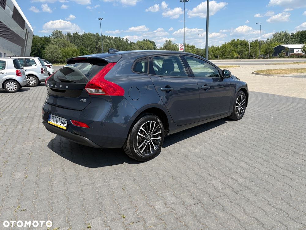 Volvo V40 D2 Momentum - 5
