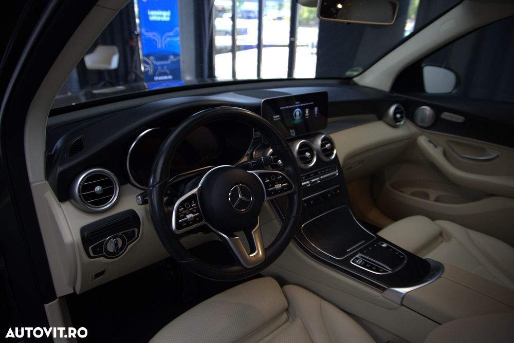 Mercedes-Benz GLC 220 d 4MATIC - 11