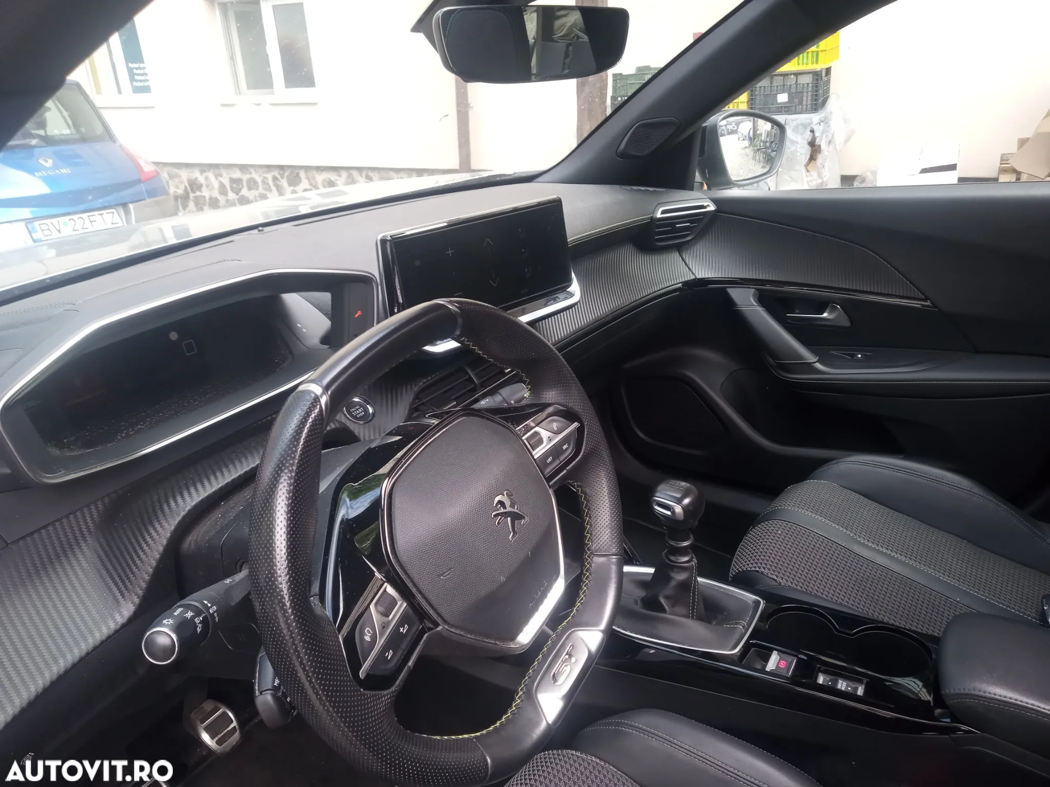 Peugeot 2008 - 11