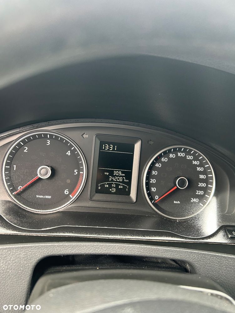 Volkswagen Transporter - 25
