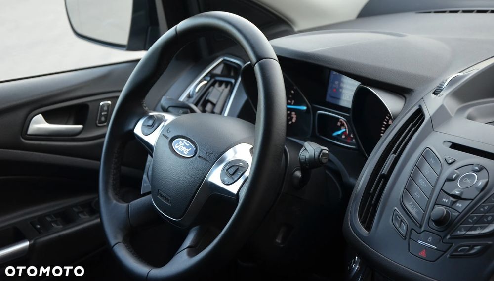 Ford Kuga - 20