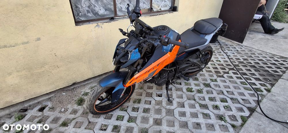 KTM Duke - 1