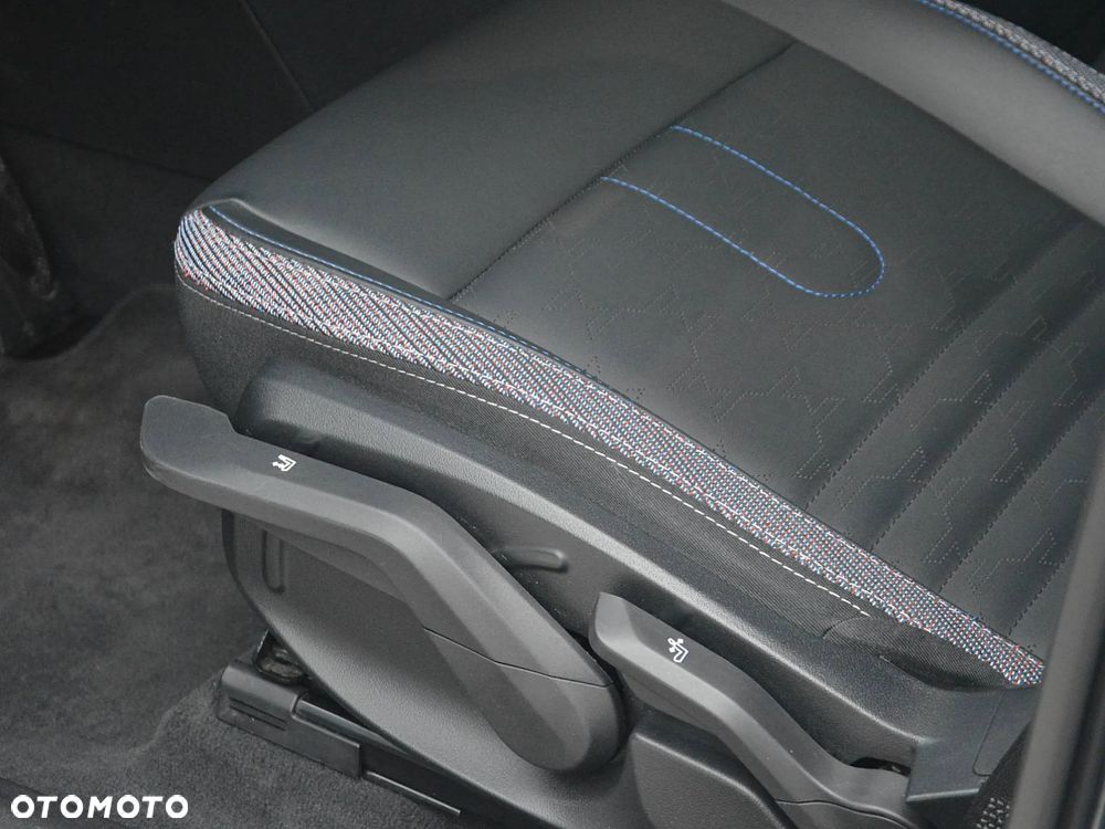 MINI Countryman C Classic Trim - 10