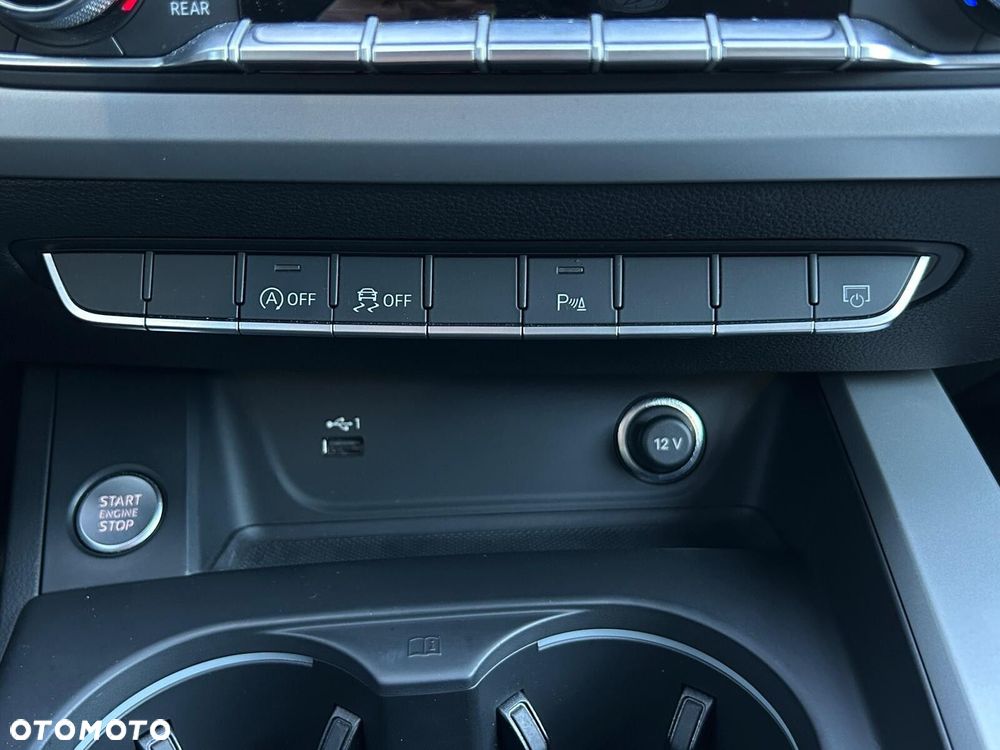 Audi A4 Limousine - 27