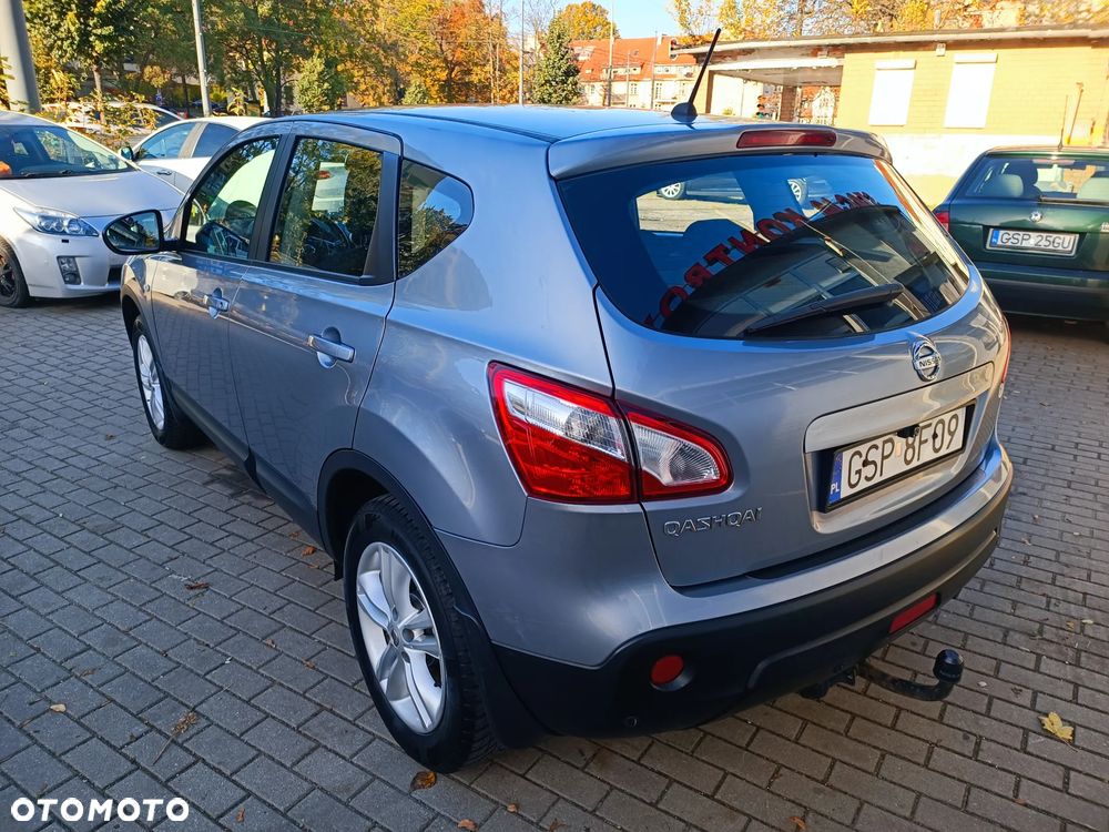 Nissan Qashqai 2010 photo 4