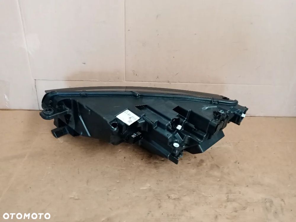 Lampa prawy przód przednia prawa Full Led Skoda Octavia IV 4 - 3