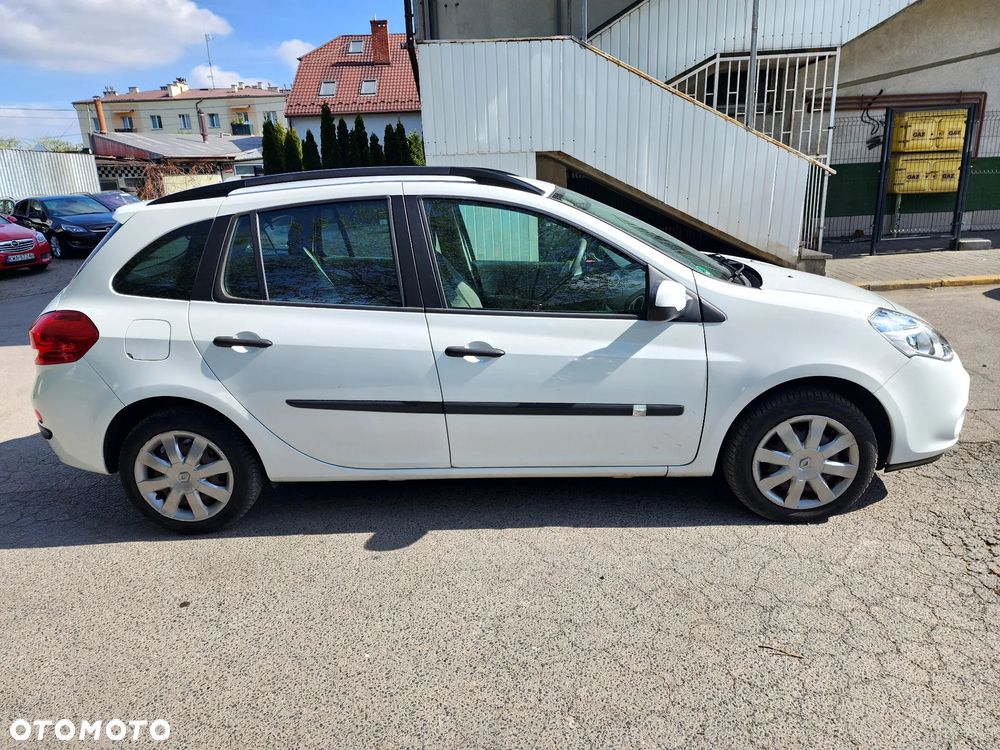 Renault Clio 1.2 16V 75 Expression - 6