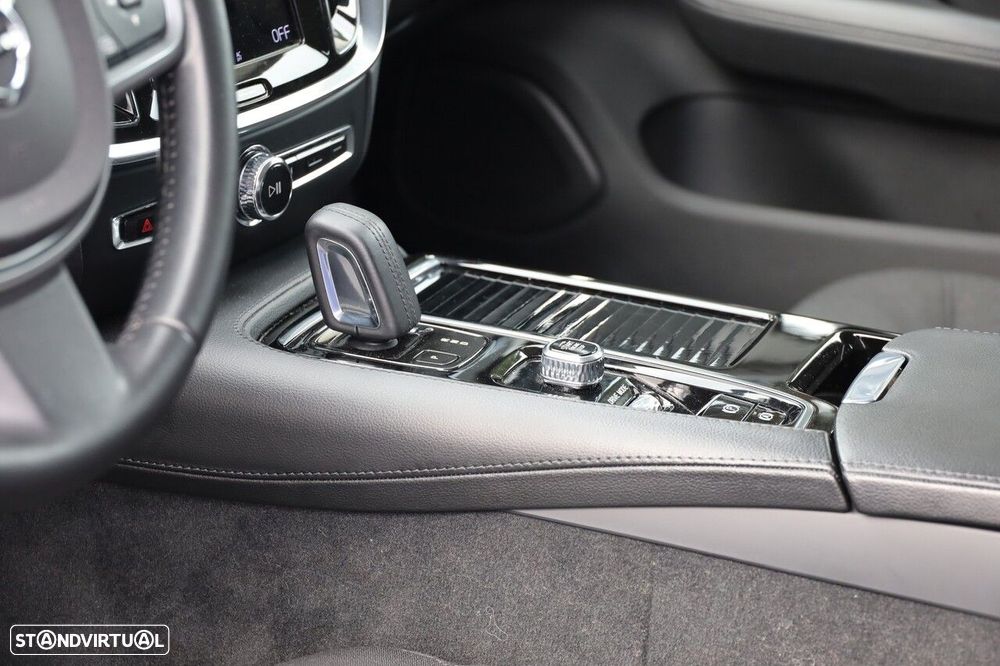 Volvo V60 2.0 T6 AWD TE Inscription Expression - 17