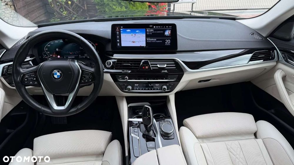 BMW Seria 5 520d xDrive MHEV Luxury Line - 17