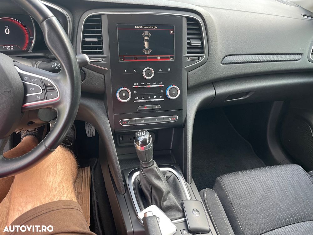 Renault Megane - 8