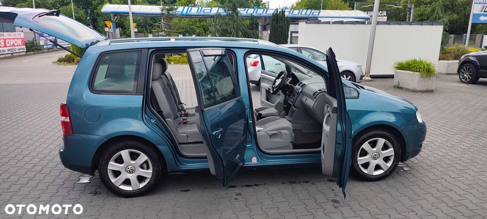 Volkswagen Touran - 6