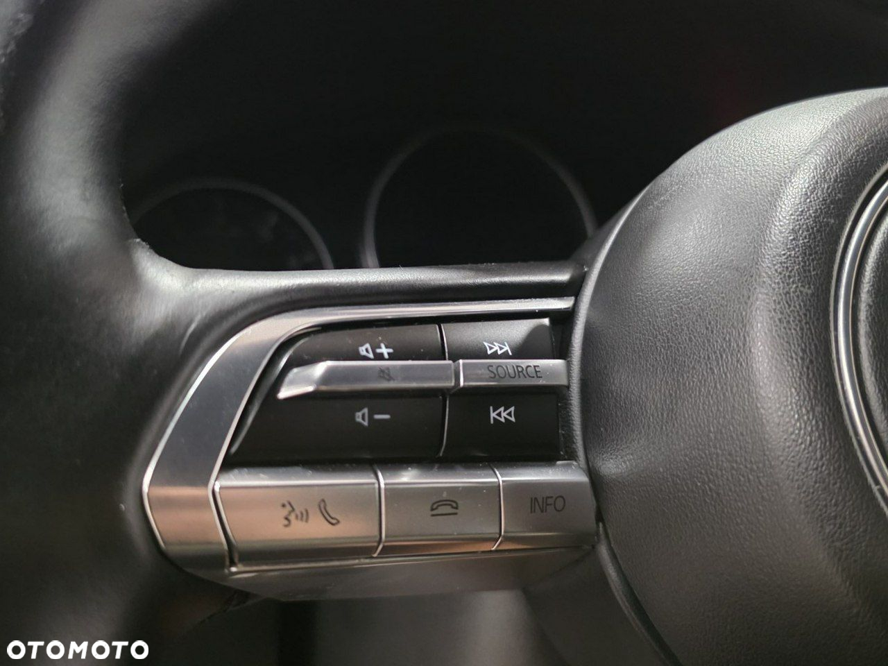 Mazda 3 e-SKYACTIV-G 2.0 M HYBRID SELECTION - 33