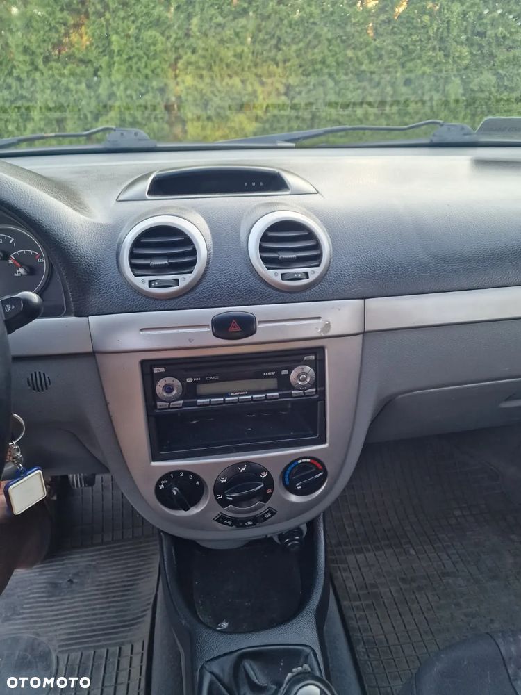 Chevrolet Lacetti - 4
