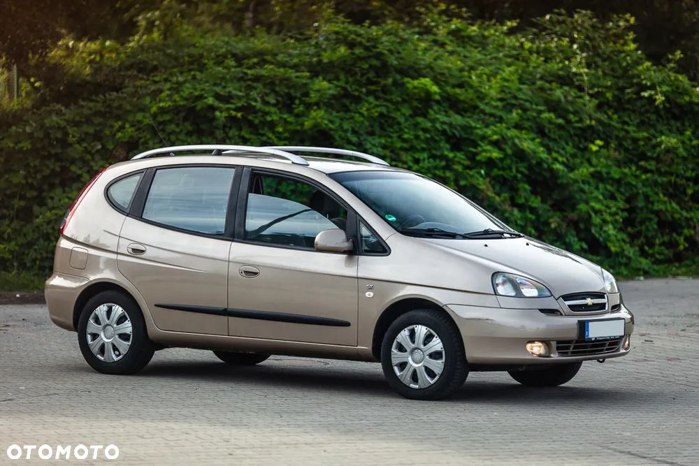 Chevrolet Rezzo 1.6 SE - 9
