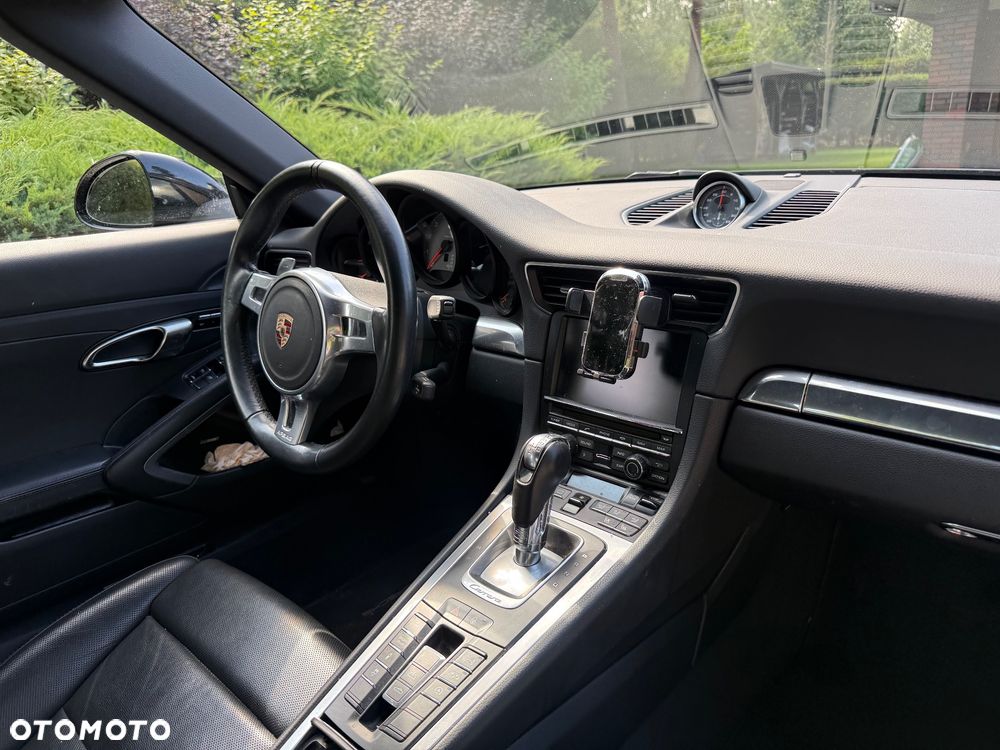 Porsche 911 Carrera S PDK - 19