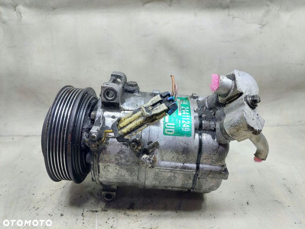 Kompresor Sprężarka Klimatyzacji 24411249 Opel Vectra B 2.0 - 8