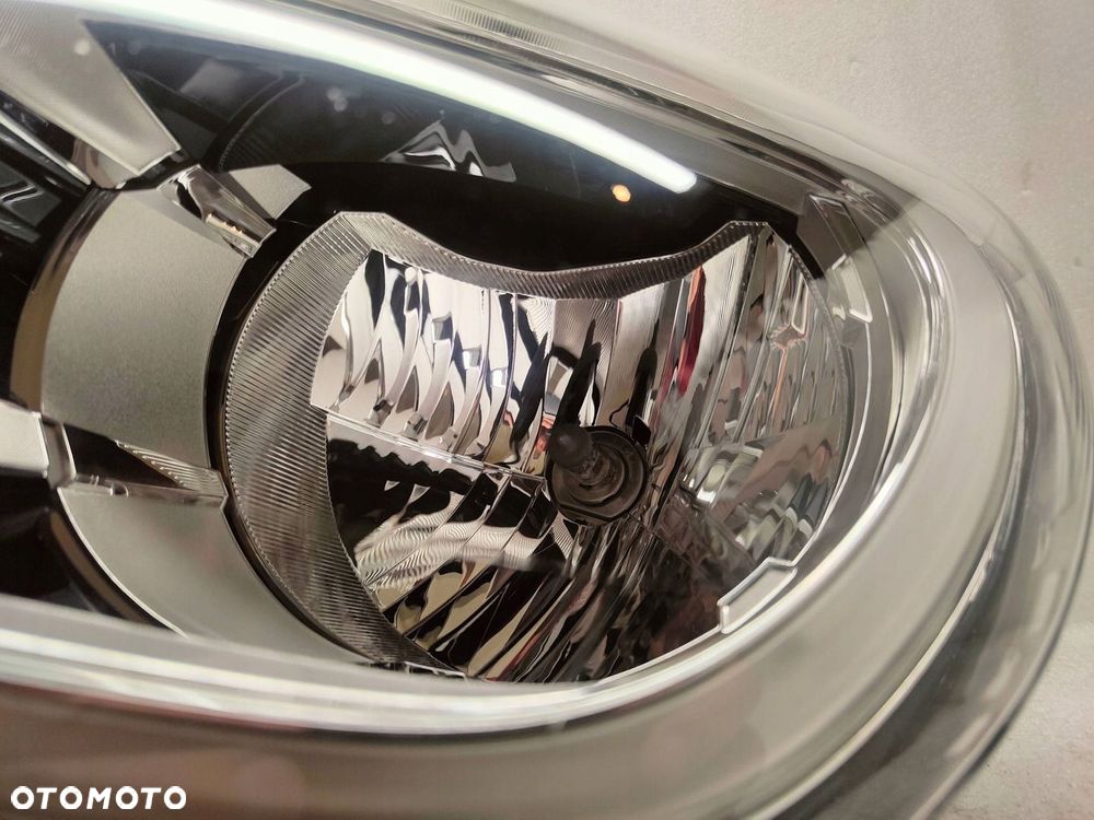 Renault Twingo III ZW Z LED Przód strona lewa 260602593R - 5