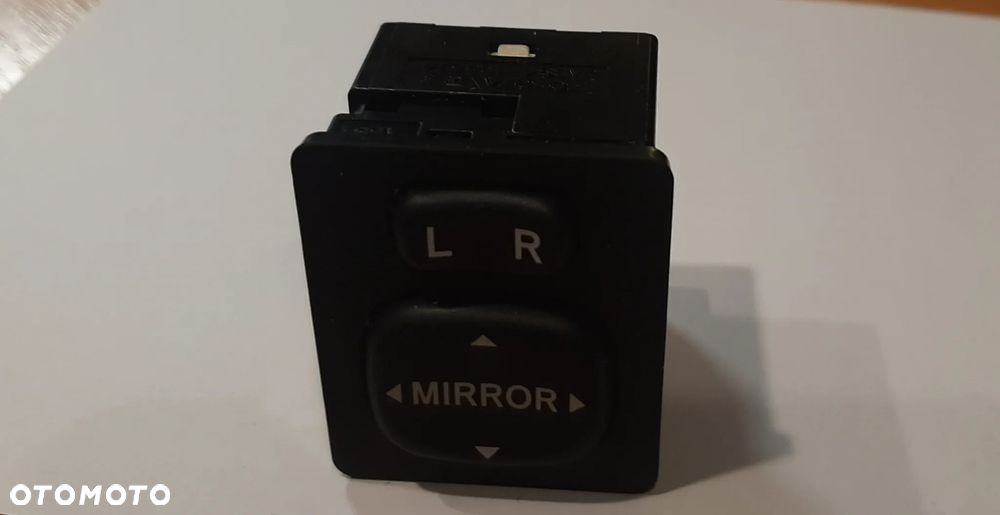 Przełącznik lusterek YARIS III LIFT 2019R 183574 - 1