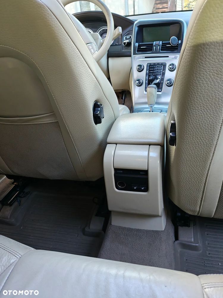 Volvo XC 60 - 18
