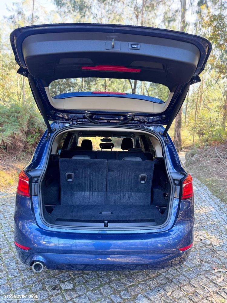 BMW 216 Gran Tourer d - 9