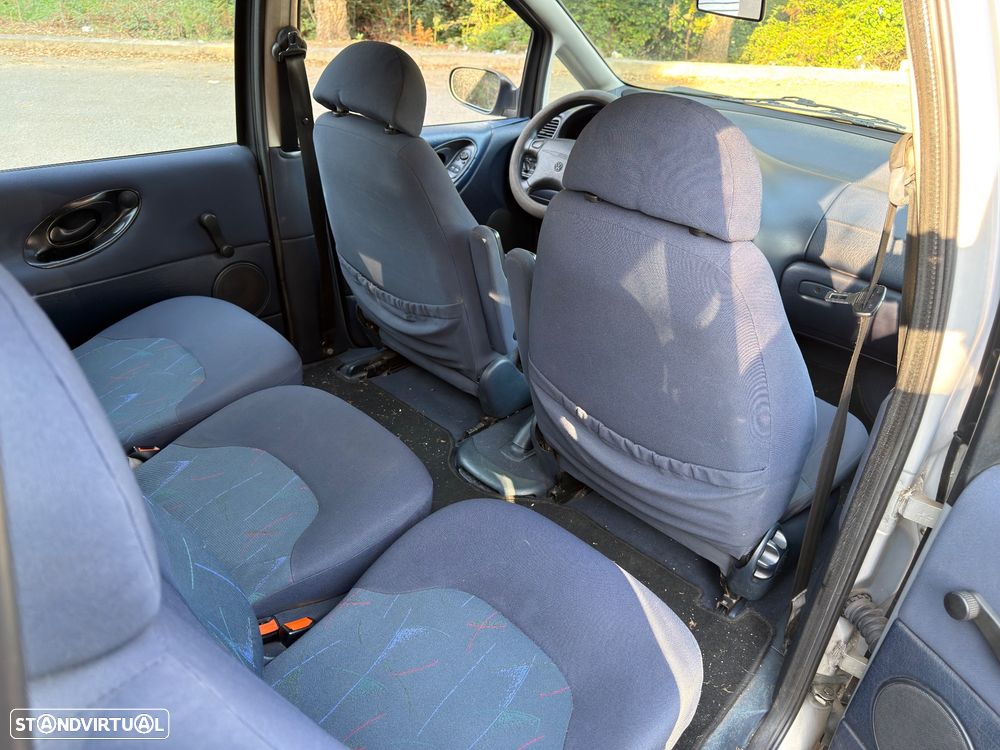 VW Sharan 1.9 TDi Trendline 7L - 19
