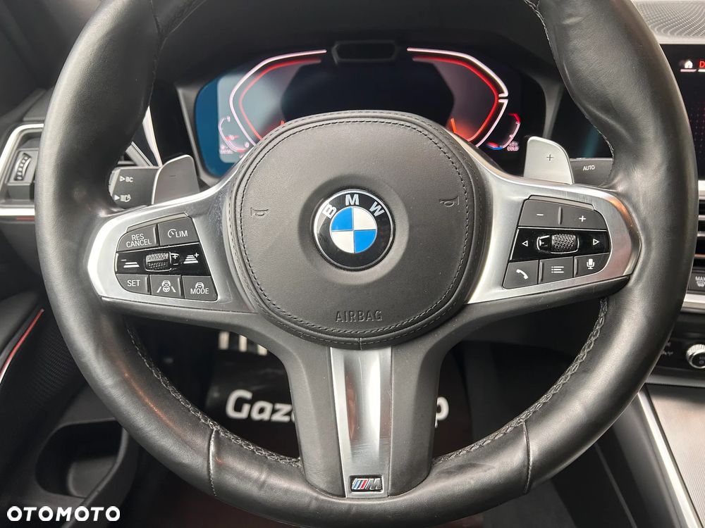 BMW Seria 3 320d xDrive M Sport Shadow sport - 24