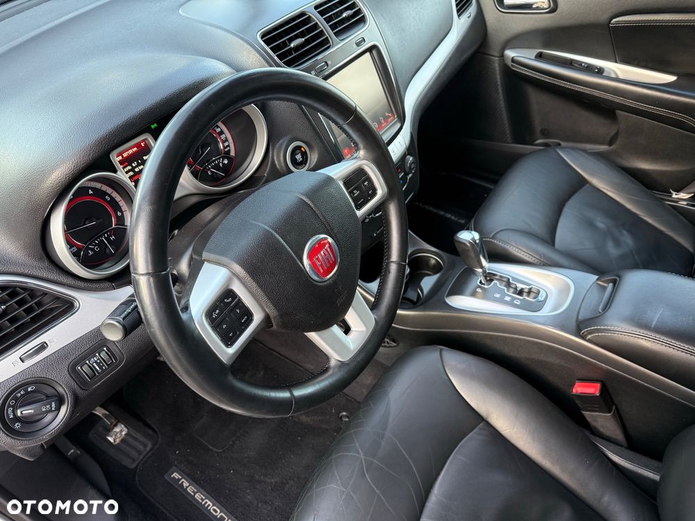 Fiat Freemont 2.0 Multijet Lounge AWD - 22