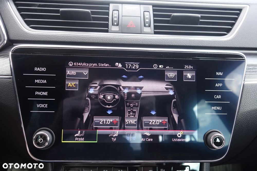 Skoda Superb 2.0 TDI SCR 4x4 Style DSG - 34